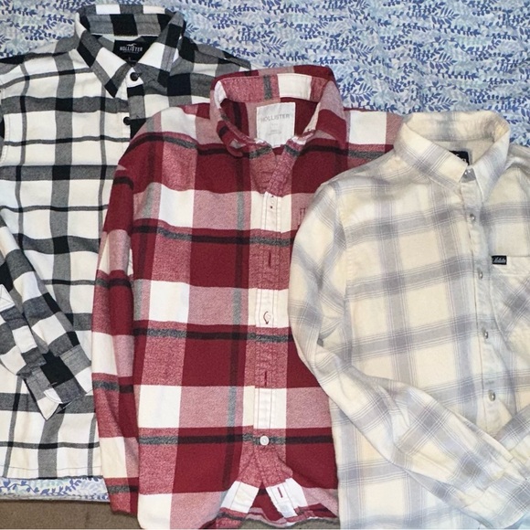 Holister Flannel Bundle - Picture 1 of 4